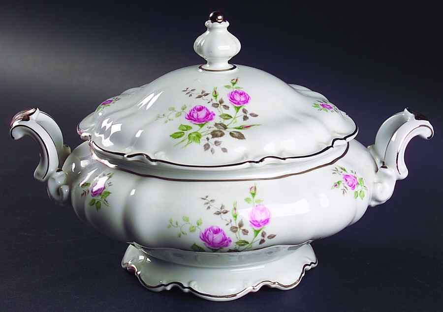 Heirloom Round Covered Vegetable by Saladmaster-1