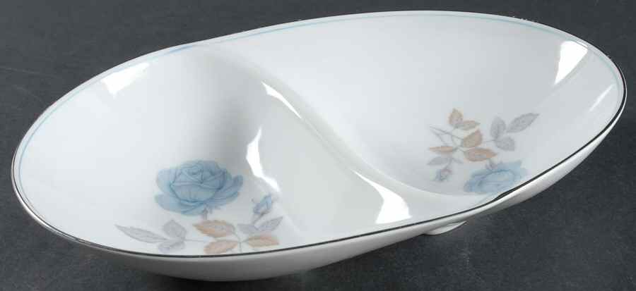 Alice Blue 11" Oval Divided Vegetable Bowl by Sango-1