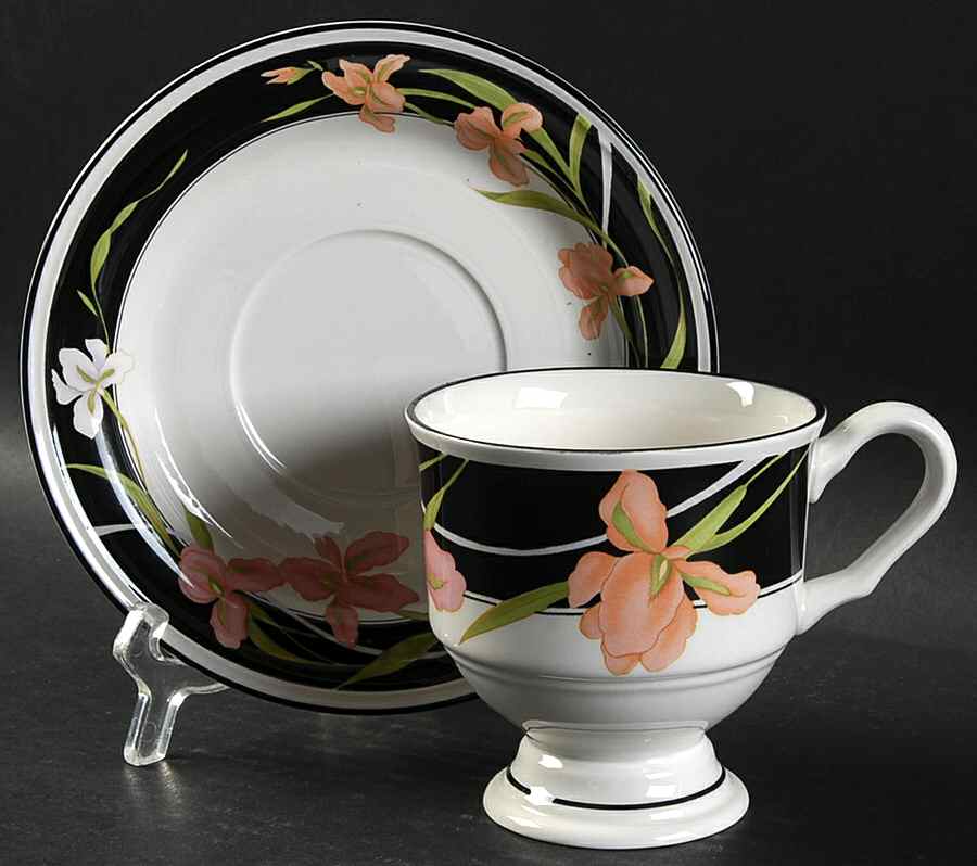 Allure Footed Cup & Saucer Set by Sango-1