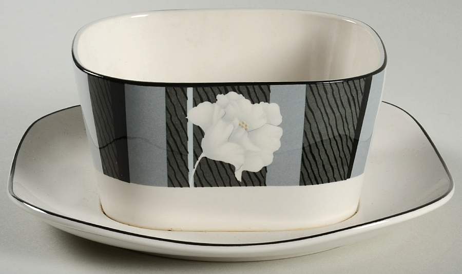 Ambience Gravy Boat with Attached Underplate by Sango-1