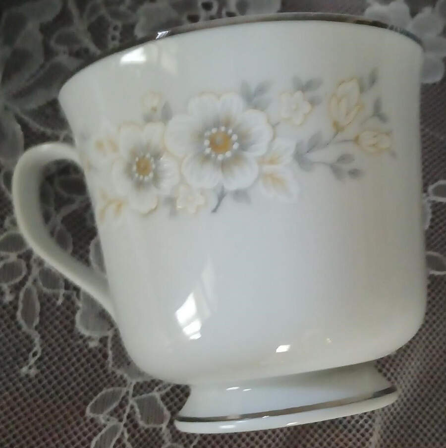 Andover Footed Cup by Sango-1