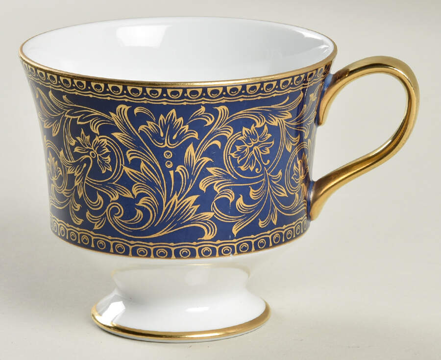 Aristocrat Footed Cup by Sango-1