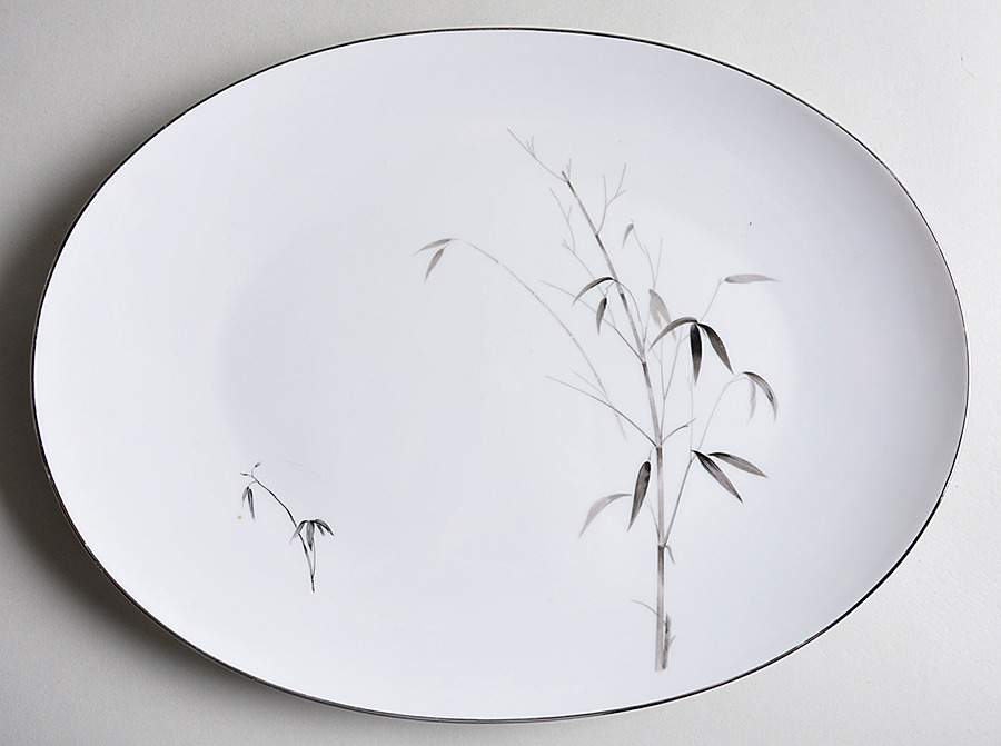 Bamboo Knight 14" Oval Serving Platter by Sango-1