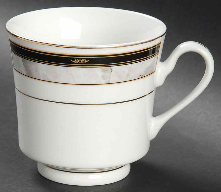 Bellvue Footed Cup by Sango-1