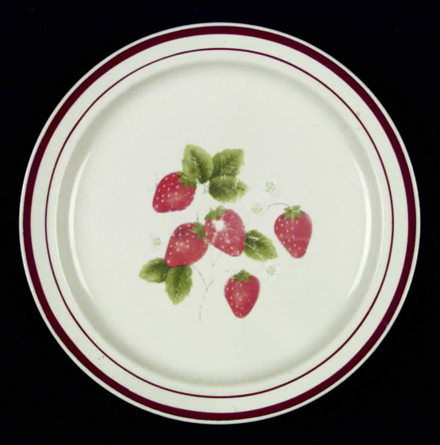Berries Dinner Plate by Sango-1