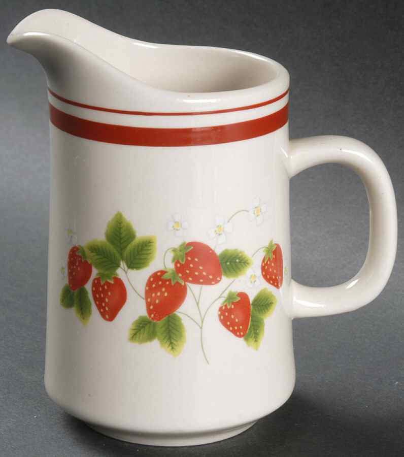 Berries Creamer by Sango-1