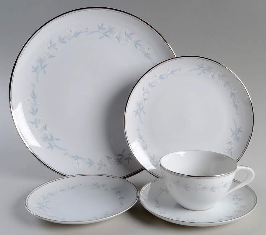 Bettina 5 Piece Place Setting by Sango-1