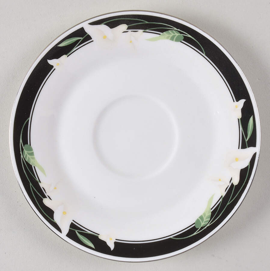 Black Fantasy Saucer by Sango-1