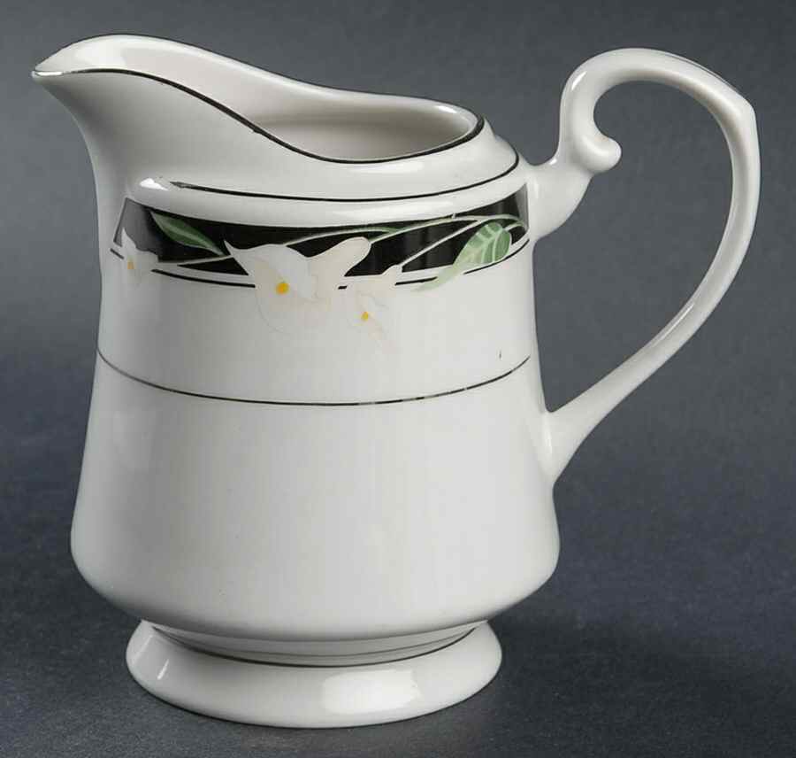 Black Fantasy Creamer by Sango-1