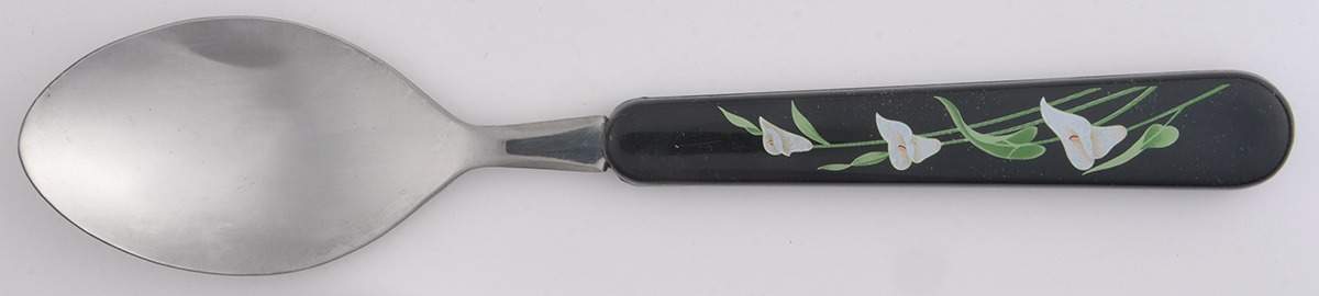 Black Lilies (Quadrille) Place/Oval Soup Spoon by Sango-1