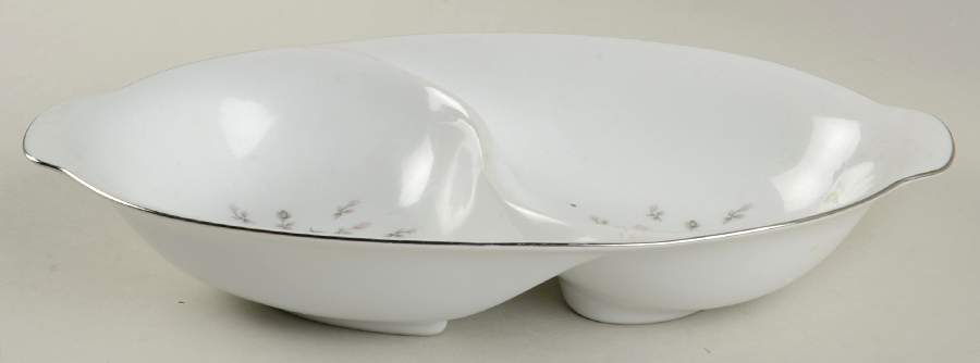 Boutonniere 11" Oval Divided Vegetable Bowl by Sango-1
