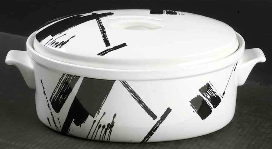 Calligraphy 3 Quart Oval Covered Casserole by Sango-1