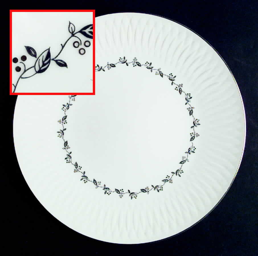Carillon Dinner Plate by Sango-1