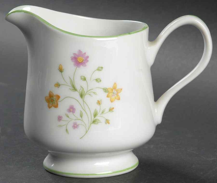 Charisma Creamer by Sango-1