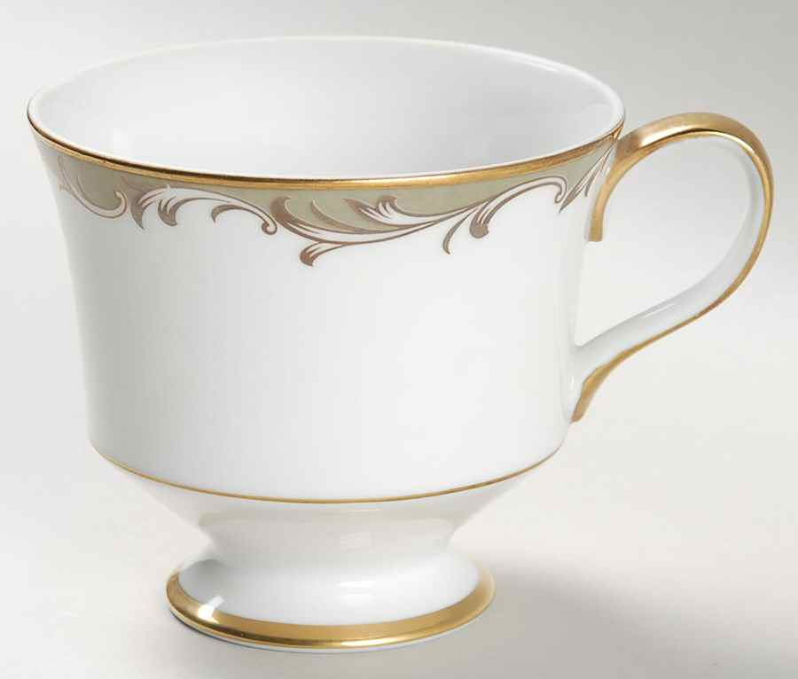Chateau Footed Cup by Sango-1
