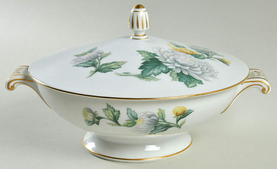 Chrysanthemum (Rim) 10" Oval Vegetable Bowl by Sango-1