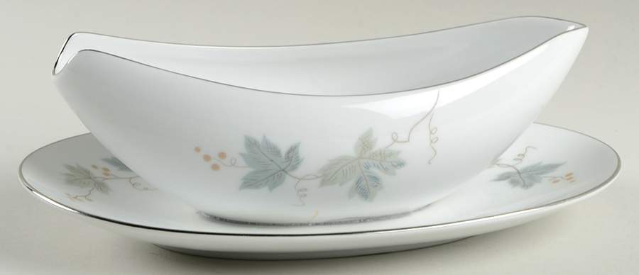 Claire Gravy Boat with Attached Underplate by Sango-1