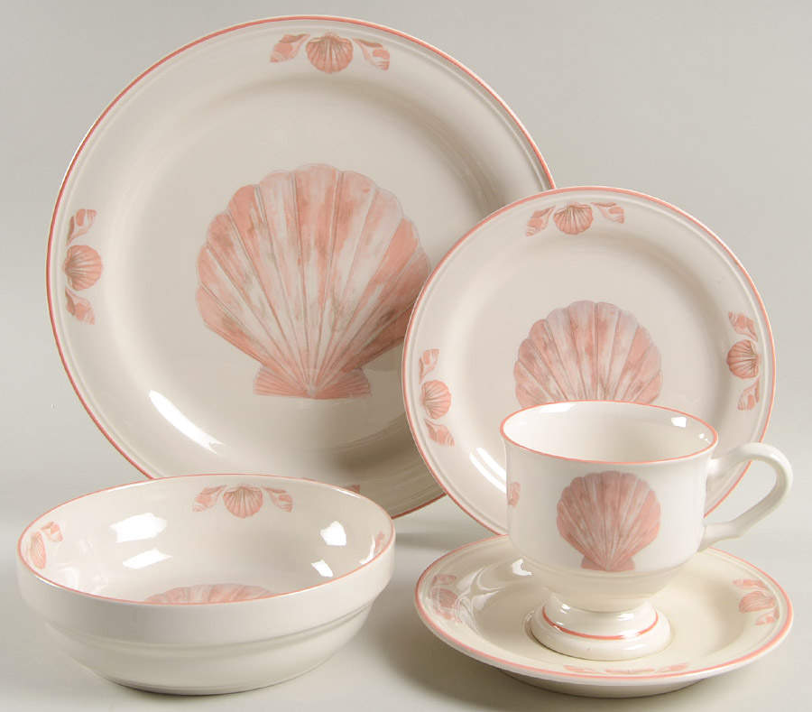 Coquille (Korea, Taiwan) 5 Piece Place Setting by Sango-1