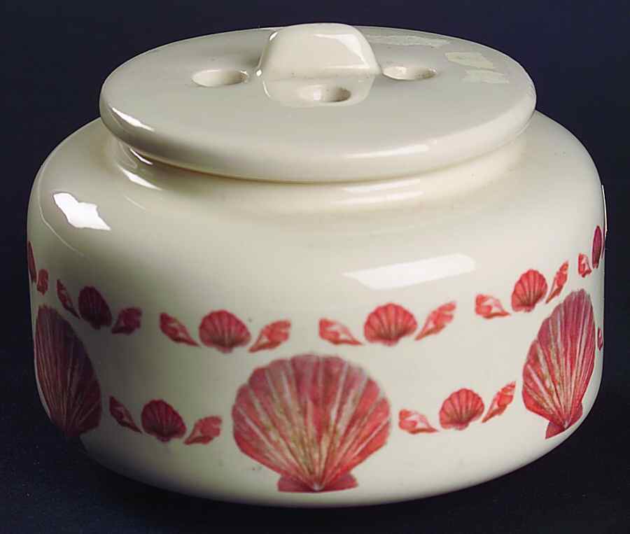 Coquille (Korea, Taiwan) Potpourri Jar & Lid by Sango-1