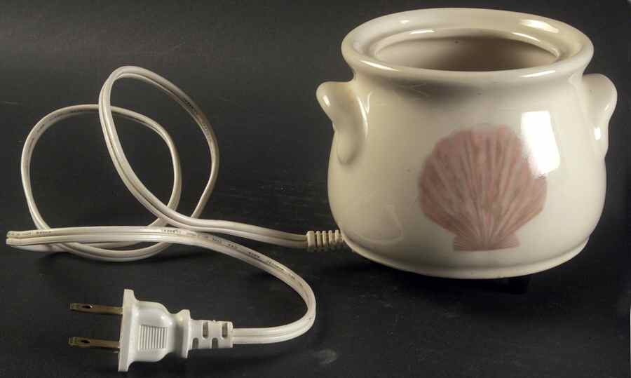 Coquille (Korea, Taiwan) Electric Potpourri Warmer, No Lid by Sango-1