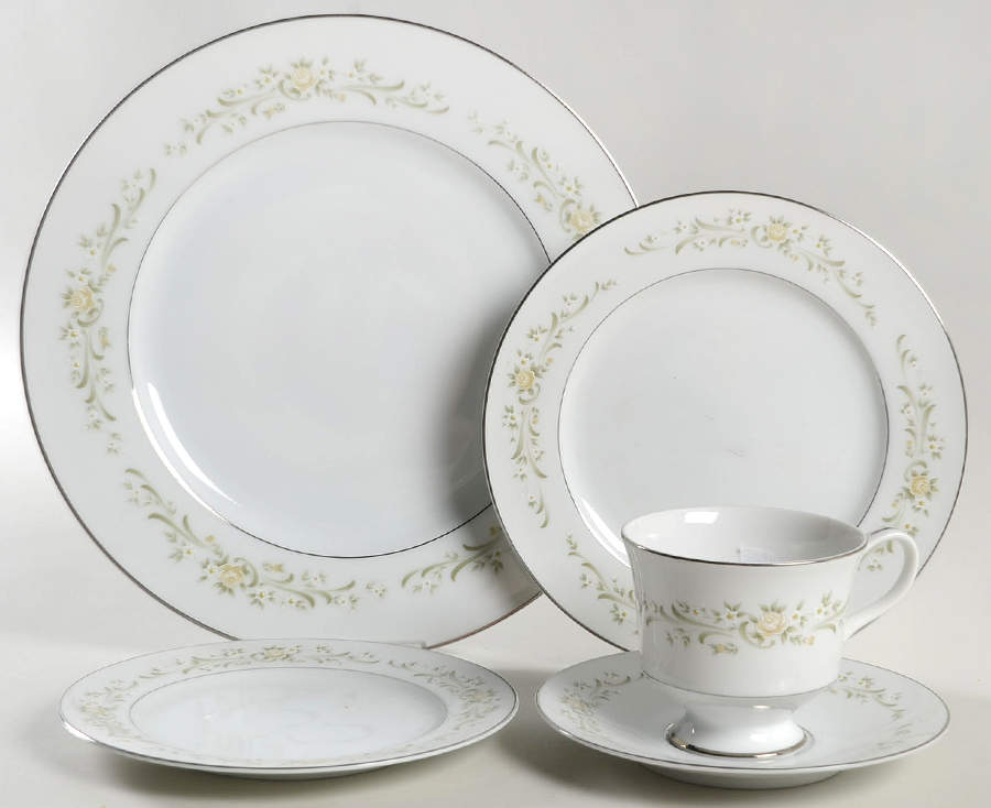 Debutante 40 Piece Estate Set by Sango-1
