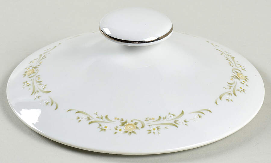 Debutante Lid for Round Vegetable by Sango-1