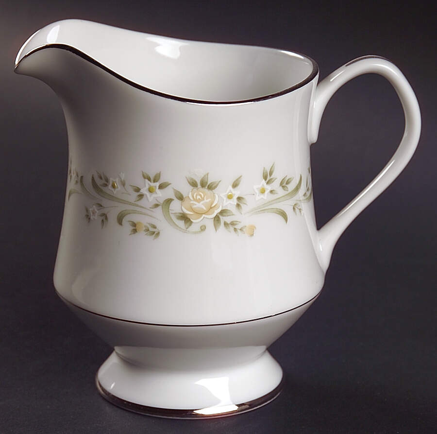Debutante Creamer by Sango-1