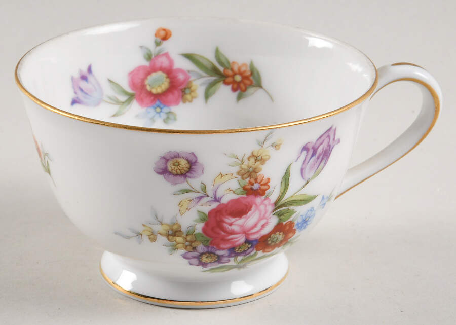 Dresdenia(Japan) Footed Cup by Sango-1