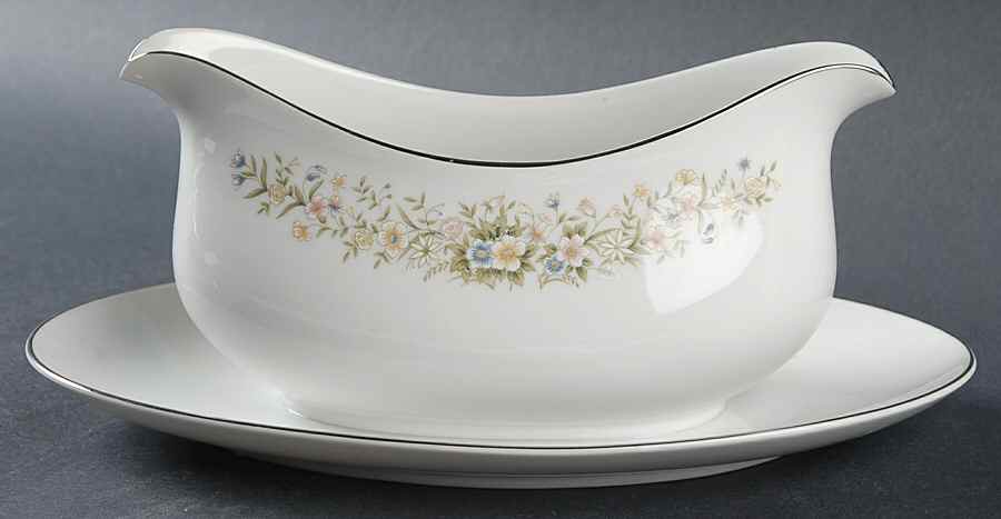 Dream Time Gravy Boat with Attached Underplate by Sango-1