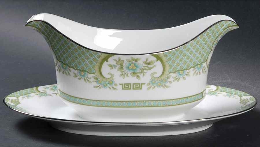 Dynasty Gravy Boat with Attached Underplate by Sango-1