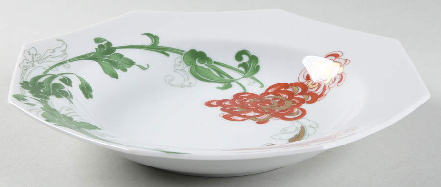 Exquisite Rim Soup Bowl by Sango-1