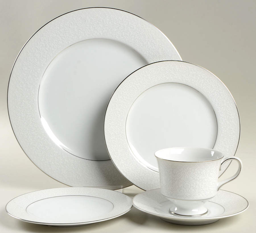 Fairbanks 5 Piece Place Setting by Sango-1