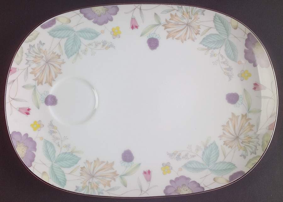 Fantasia (Platinum Trim) Snack Plate by Sango-1