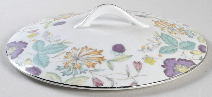 Fantasia (Platinum Trim) Lid for Round Vegetable by Sango-1