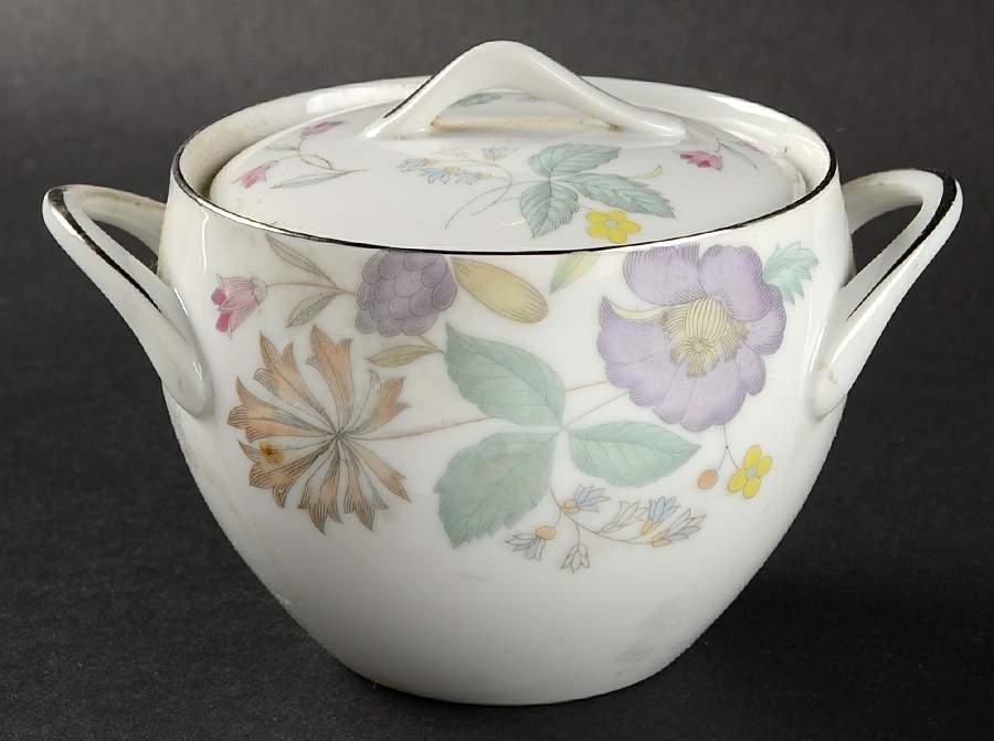 Fantasia (Platinum Trim) Sugar Bowl & Lid by Sango-1