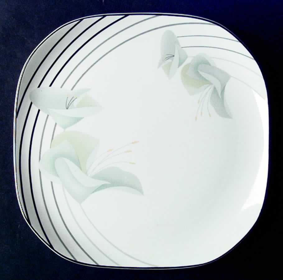 Fleur Nouvelle Dinner Plate by Sango-1