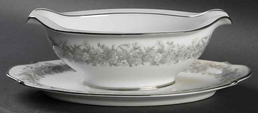 Florentine Gravy Boat with Attached Underplate by Sango-1