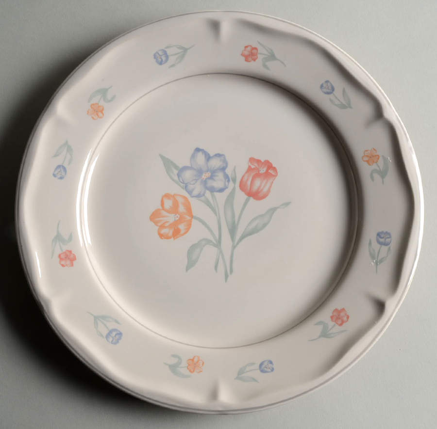 Hampshare Dinner Plate by Sango-1