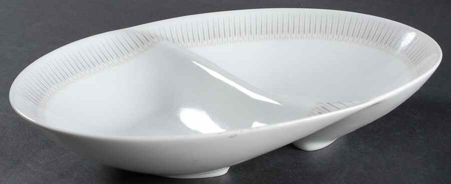 Horizon 11" Oval Divided Vegetable Bowl by Sango-1