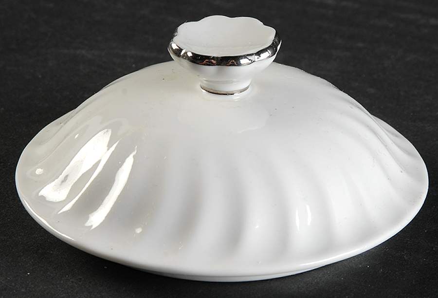 Karen Lid for Sugar Bowl by Sango-1