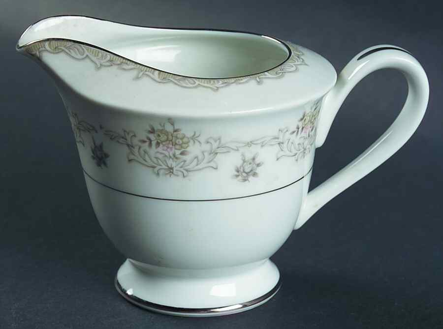 Kenwood Creamer by Sango-1