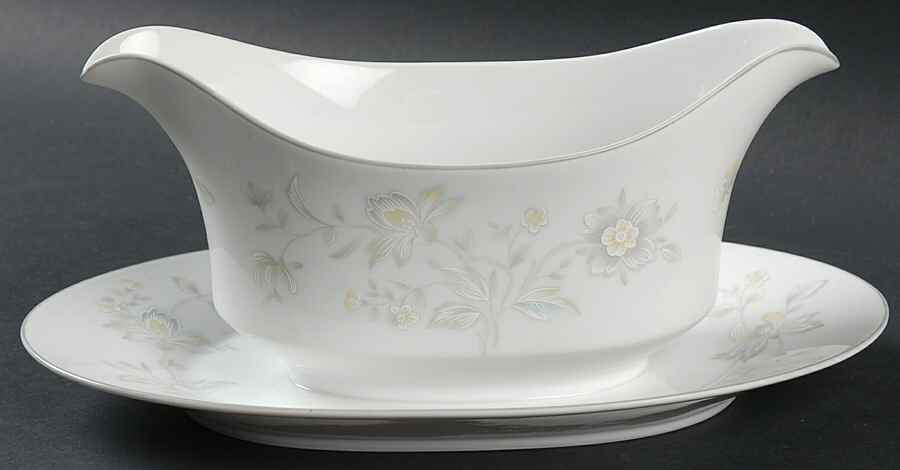 Leah Gravy Boat with Attached Underplate by Sango-1