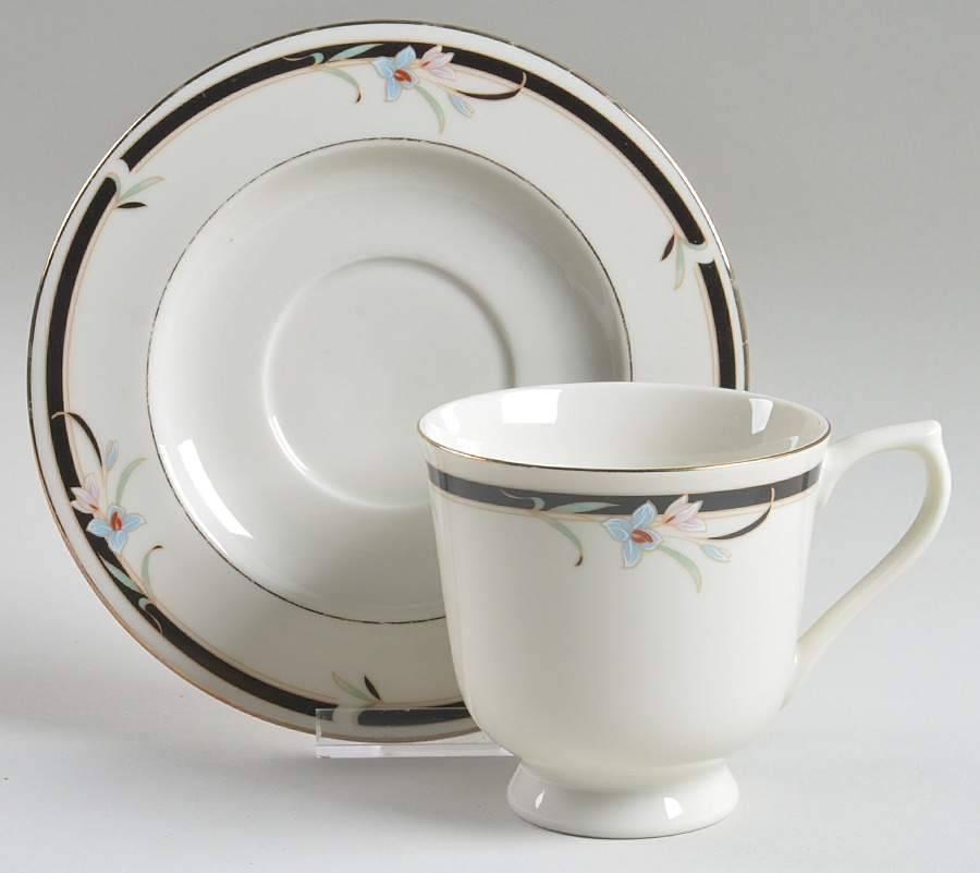 Mansfield Footed Cup & Saucer Set by Sango-1