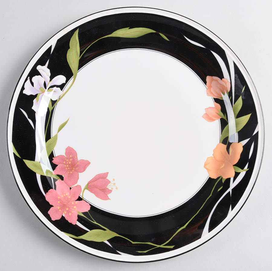 Memories Dinner Plate by Sango-1