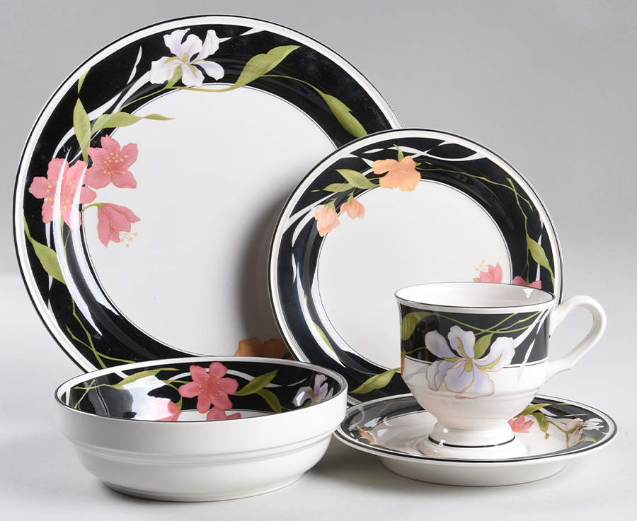 Memories 5 Piece Place Setting by Sango-1