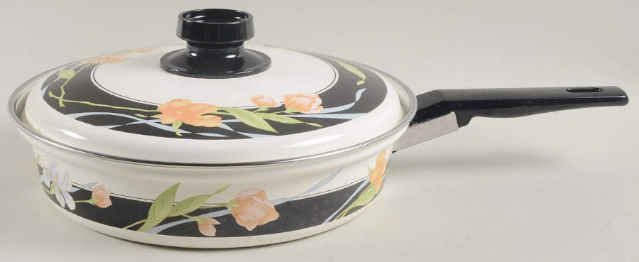 Memories 10" Metal Skillet & Lid by Sango-1