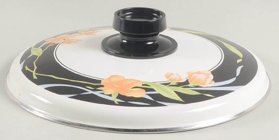 Memories Lid for 10" Metal Skillet by Sango-1