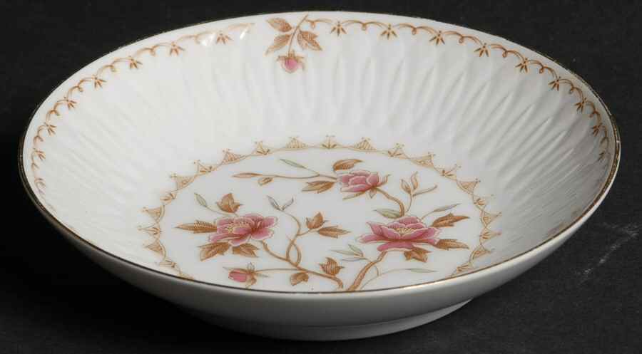 Montaigne Fruit/Dessert (Sauce) Bowl by Sango-1