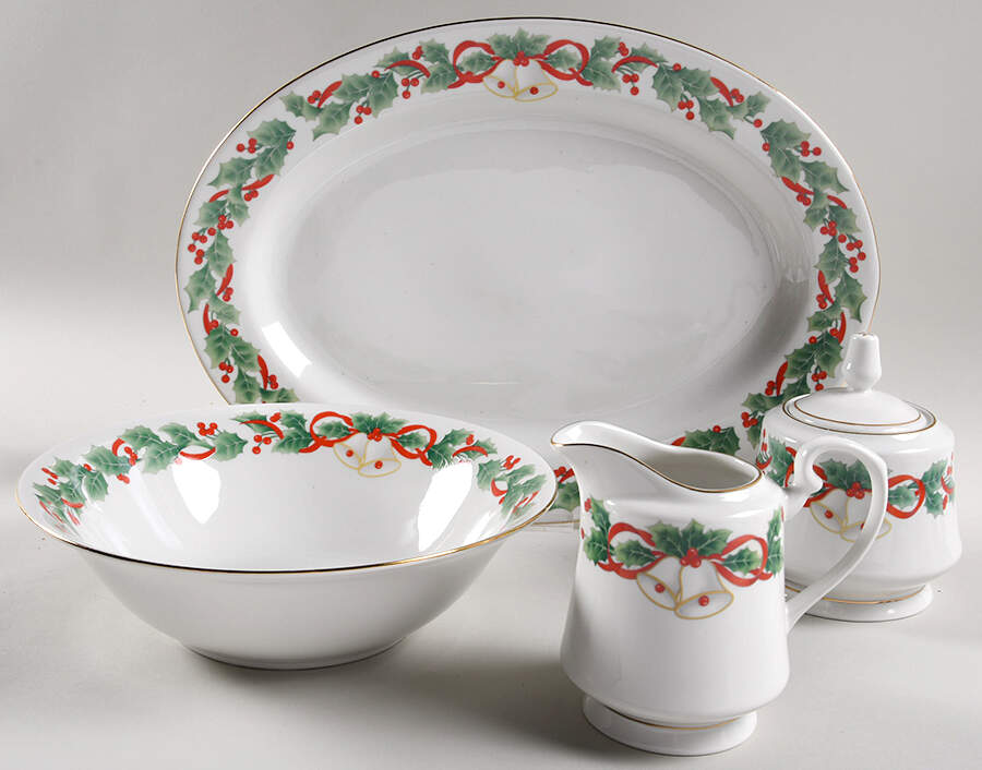 Noel 5 Piece Hostess Set by Sango-1
