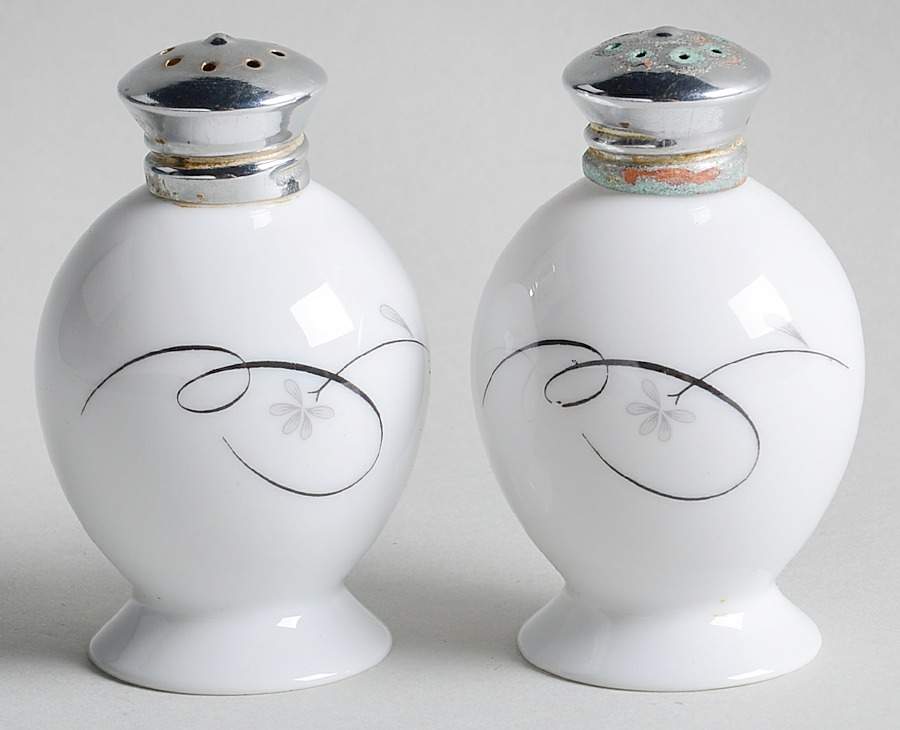 Patrician Salt & Pepper Set by Sango-1